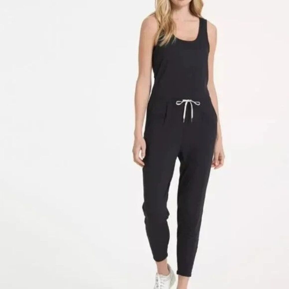 Vuori Lux Sleeveless Jumpsuit Romper 1 Piece Scoop Neck Pockets Drawstring Small